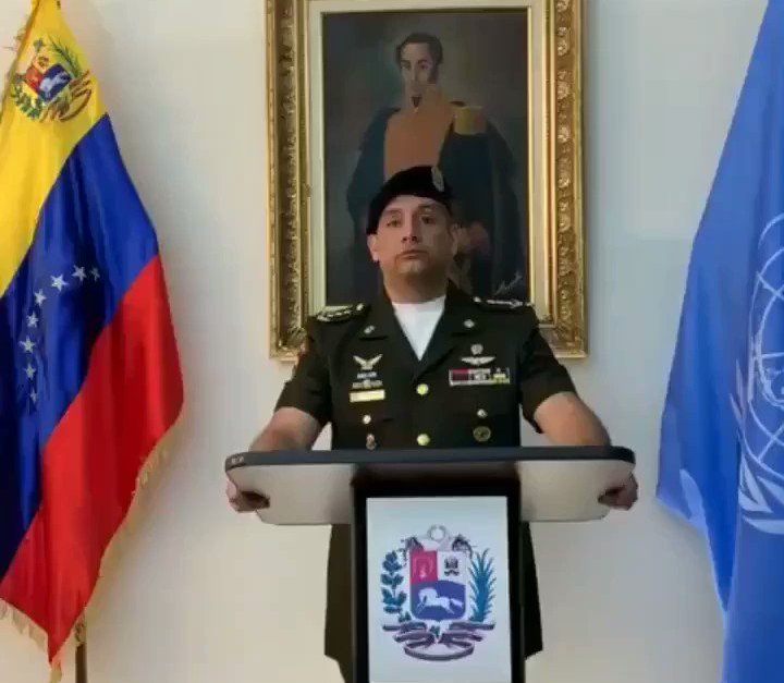 Помощник-военният аташе на Венецуела в ООН, полковник Педро Чиринос