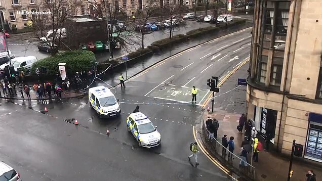 Полицията е отцепила района оголо университета в Глазгоу