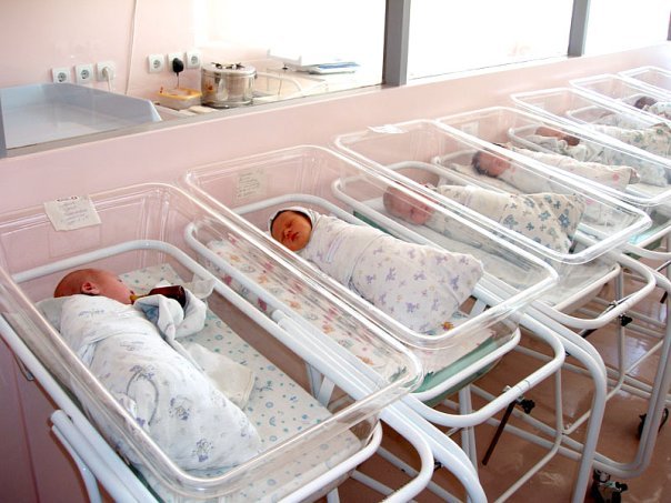Ин витро процедурите растат при намаляващ брой на ражданията
