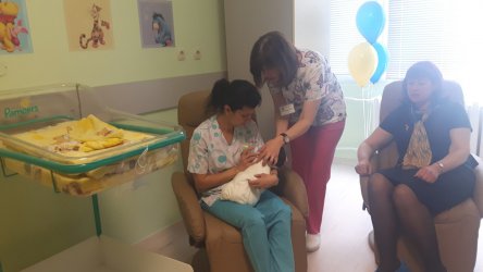 Болницата в Бургас вече има семейна стая за недоносени деца