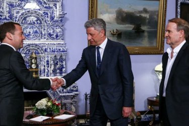 Дмитрий Медведев приема Юрий Бойко и Виктор Медведчук
