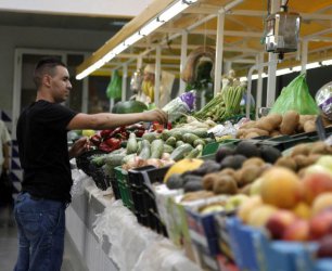 Българите консумират най-малко плодове и зеленчуци в ЕС