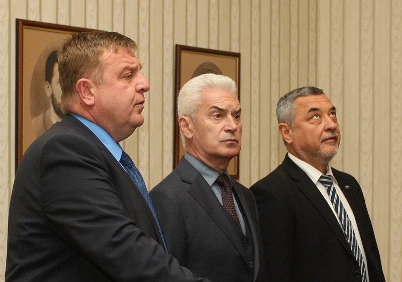 Сидеров и Каракачанов чакат Симеонов да каже ще ходят ли заедно на избори