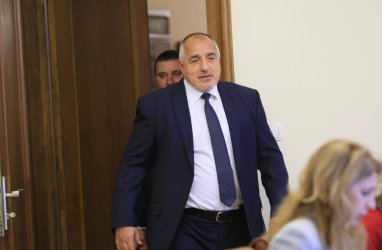 Борисов: Инвестираме в образование, защото БСП разчита на къса памет и нискообразовани хора