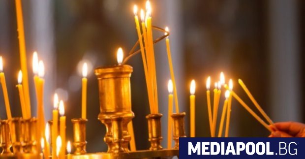 Православните християни празнуват в неделя Възкресение Христово В София хиляди