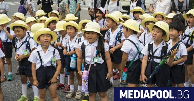 Децата в Япония са намалели за 38 ма поредна година и