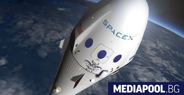 След поредица отложени стартове американската частна космическа компания Спейс екс