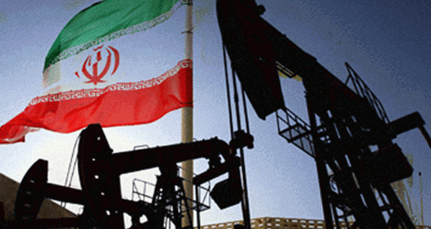 Иран продава петрол на "сивия пазар"