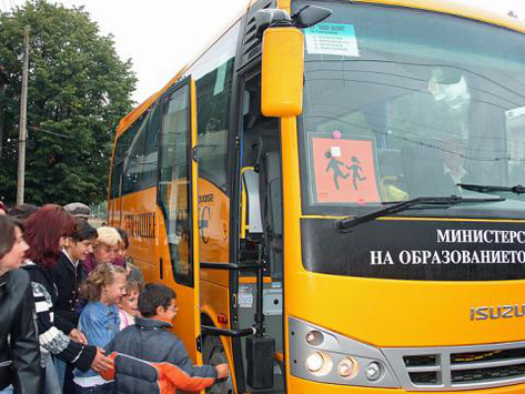 Кабинетът отпусна 20 млн. лв за нови училищни автобуси