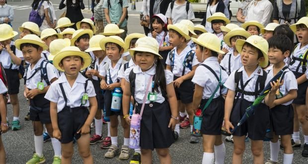 Рекордно малък брой на децата в Япония