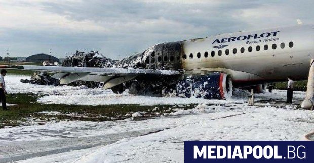 Самолетът който в неделя се запали при аварийно кацане в