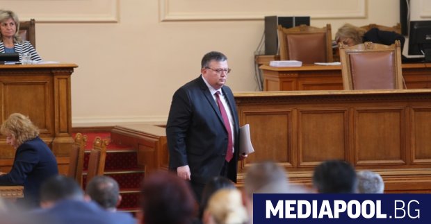 Главният прокурор Сотир Цацаров е поискал ДАНС да му даде