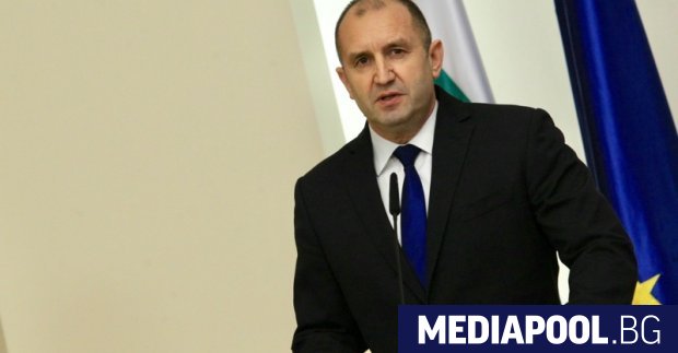 Президентът Румен Радев обяви в петък, че ще проведе поредица