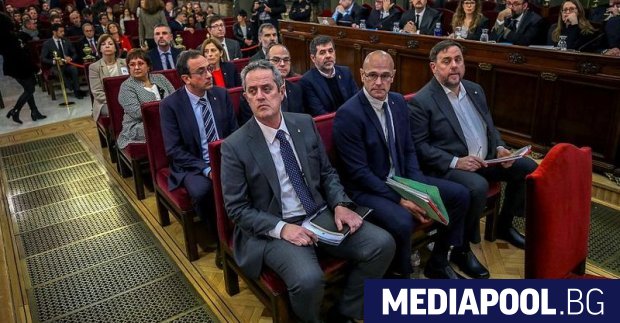 Камарата на депутатите в Испания прекрати пълномощията на четиримата свои