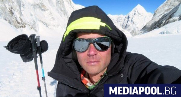Алпинистът Иван Томов е загинал в петък в Хималаите на