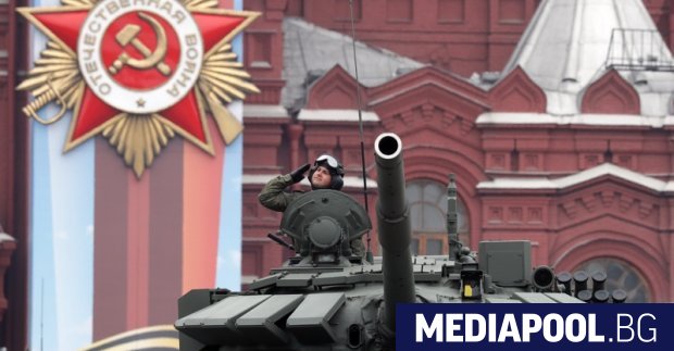 Русия отбеляза Деня на победата с традиционните мащабни военни паради