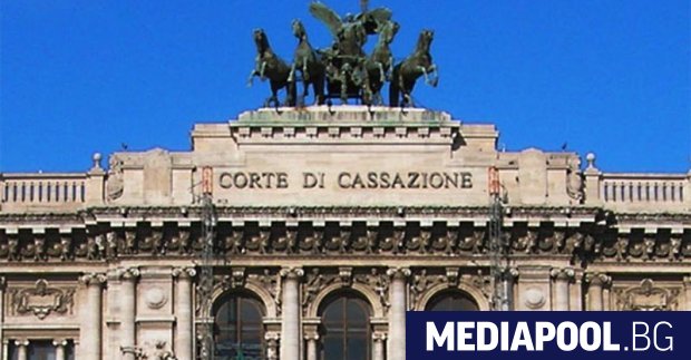 Италианският Касационен съд който е последна съдебна инстанция постанови че