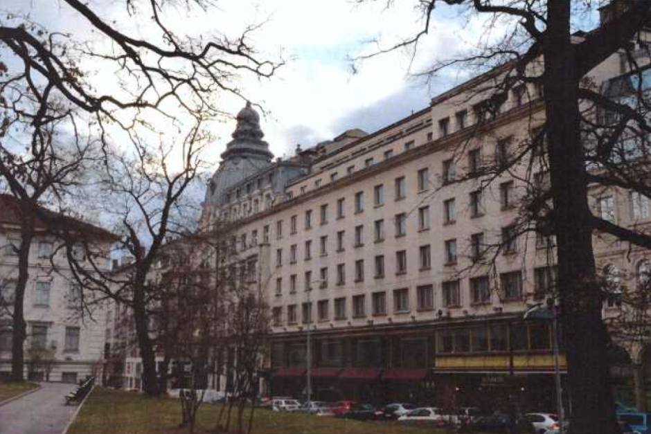 Външният облик на "Гранд хотел България" се запазва