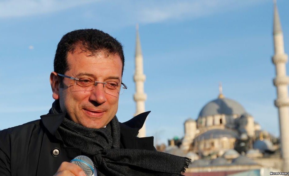 Истанбулският кмет с отнет мандат обеща "революция" в урните при повторния вот