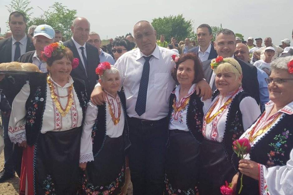 Борисов обиколи Южна България в онлайн риалити