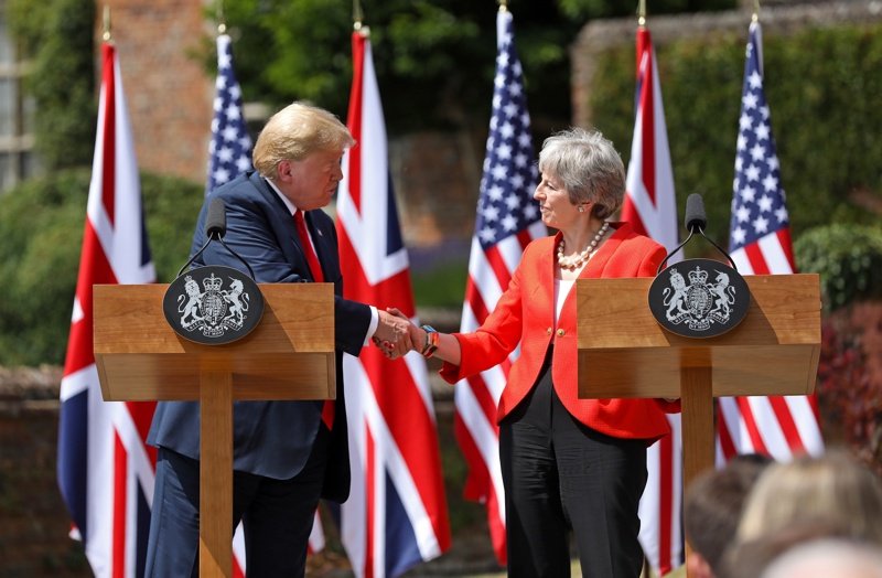 Доналд Тръмп и британският премиер Тереза Мей