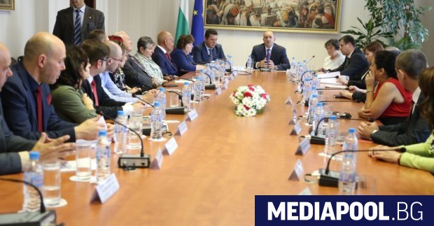 От смелостта и гражданската отговорност на следващия главен прокурор ще