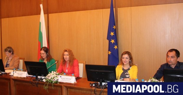 Няма риск от загуба на средства по оперативна програма Региони