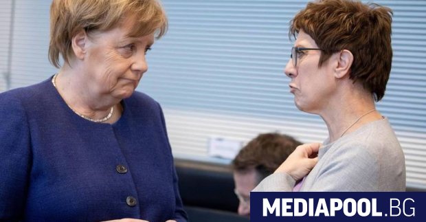 Консерваторите на канцлера Ангела Меркел трябва да изпълняват политическите мерки,