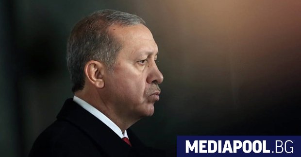 Турският президент Реджеп Тайип Ердоган твърди, че бившият египетски президент