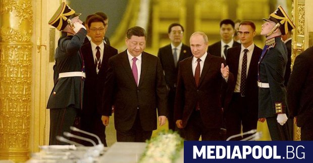 В разгара на търговска война със САЩ китайският президент Си