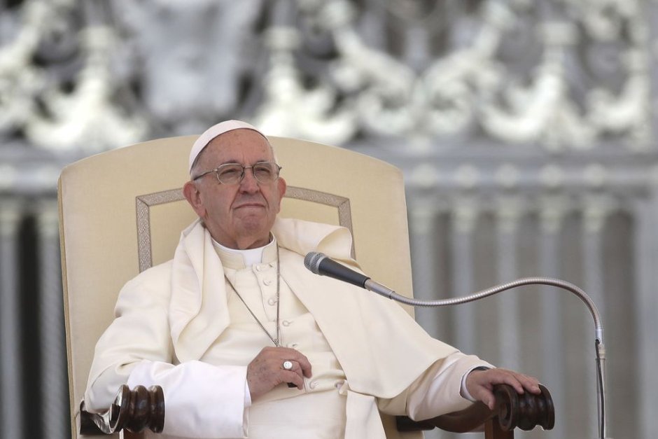 Папата изрази съжаление, че с бедните се отнасят като с отпадъци