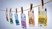Кабинетът затяга правилата за пране на пари заради еврото