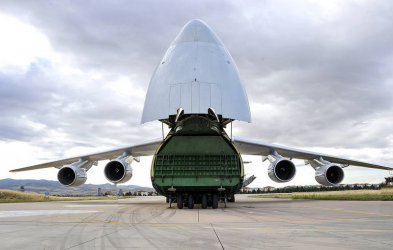 Тръмп решил за пакет санкции срещу Турция заради С-400