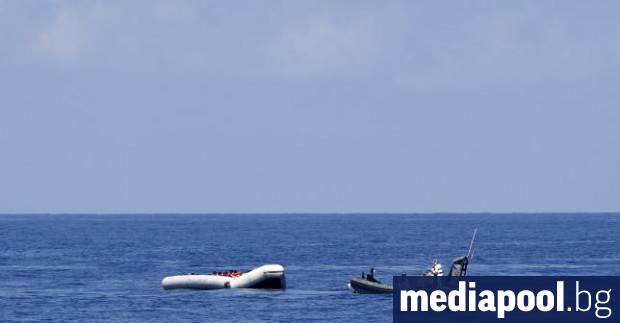 Туниската брегова охрана спаси в понеделник най-малко 71 незаконни мигранти