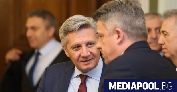 Военната прокуратура обвини шефа на служба Военна информация Пламен Ангелов