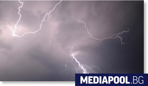Тридесет и трима души станаха жертви на мълнии в Индия