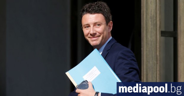 Партията на френския президент Еманюел Макрон Република напред определи вчера