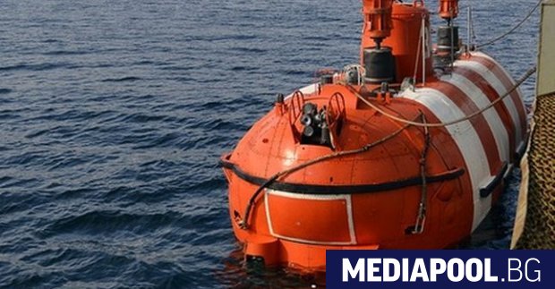 Четиринайсет руски военни моряци подводничари са загинали при пожар на