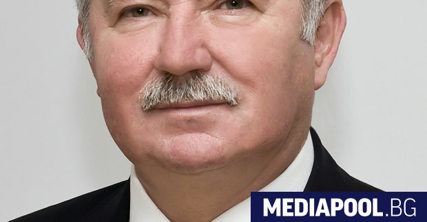 По предложение на правителството президентът Румен Радев награди проф дтн