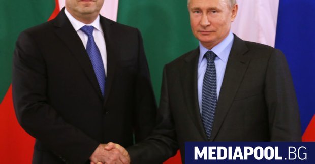 Държавния глава Румен Радев поздрави руския си колега Владимир Путин