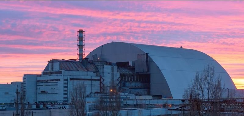 Зеленски отмени с указ много от ограниченията в зоната около Чернобил