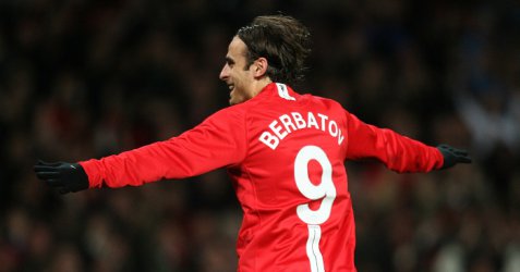 Димитър Бербатов е обявен за втората най-добра "деветка" на Манчестър Юнайтед