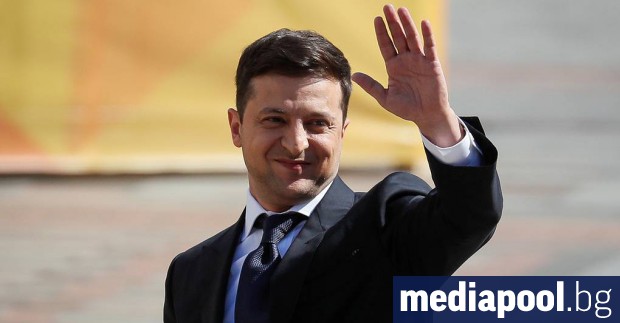Партията на украинския президент Володимир Зеленски получила абсолютно мнозинство в