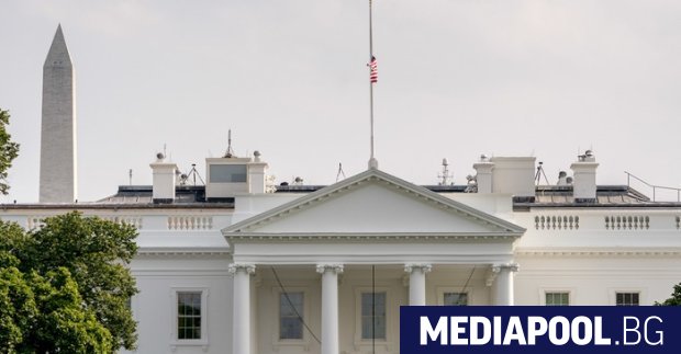 Белият дом и лидерите на Конгреса постигнаха споразумение за временна