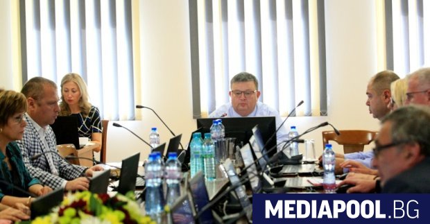 Прокурорската колегия на Висшия съдебен съвет ВСС която единодушно издигна