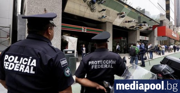 Въоръжени крадци нахлули вчера във федералния монетен двор в мексиканската