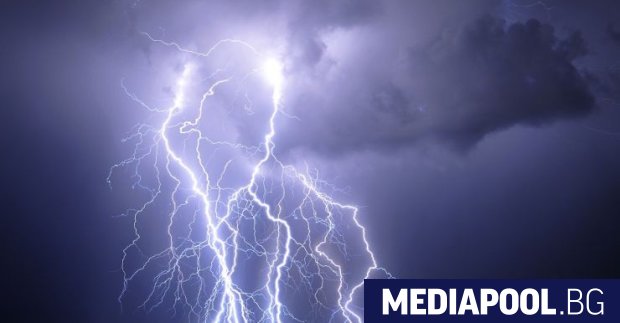 Жълт код за силен вятър и гръмотевични бури е обявен