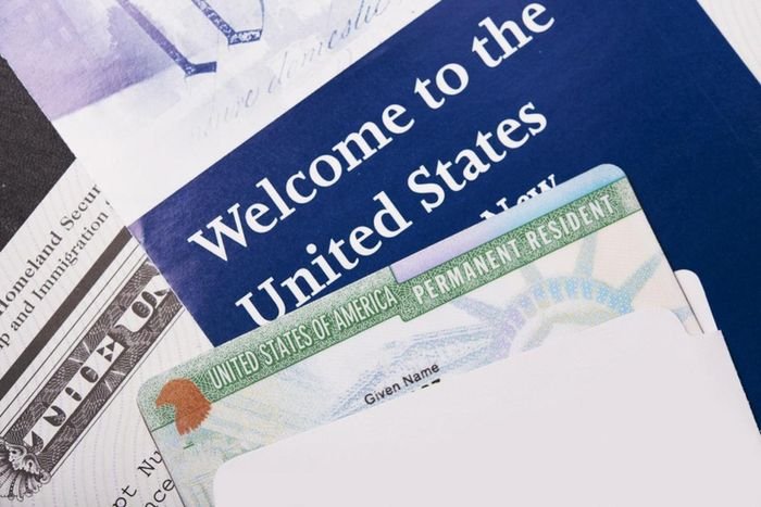 САЩ ще отнемат зелените карти на имигранти, получаващи социални помощи