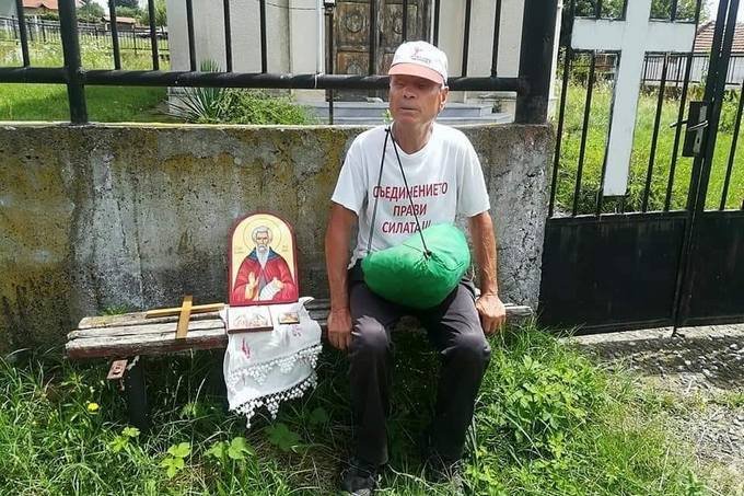 Коста Янков по време на поклонението