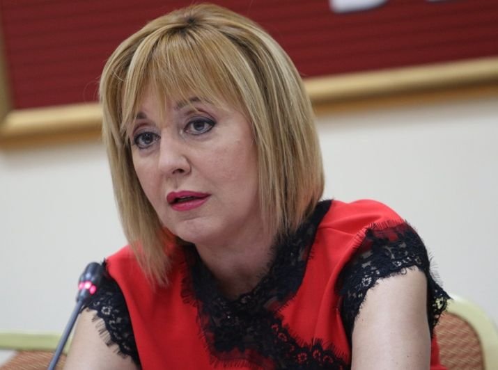 Манолова: Някой е много притеснен, че ще се кандидатирам за кмет на София